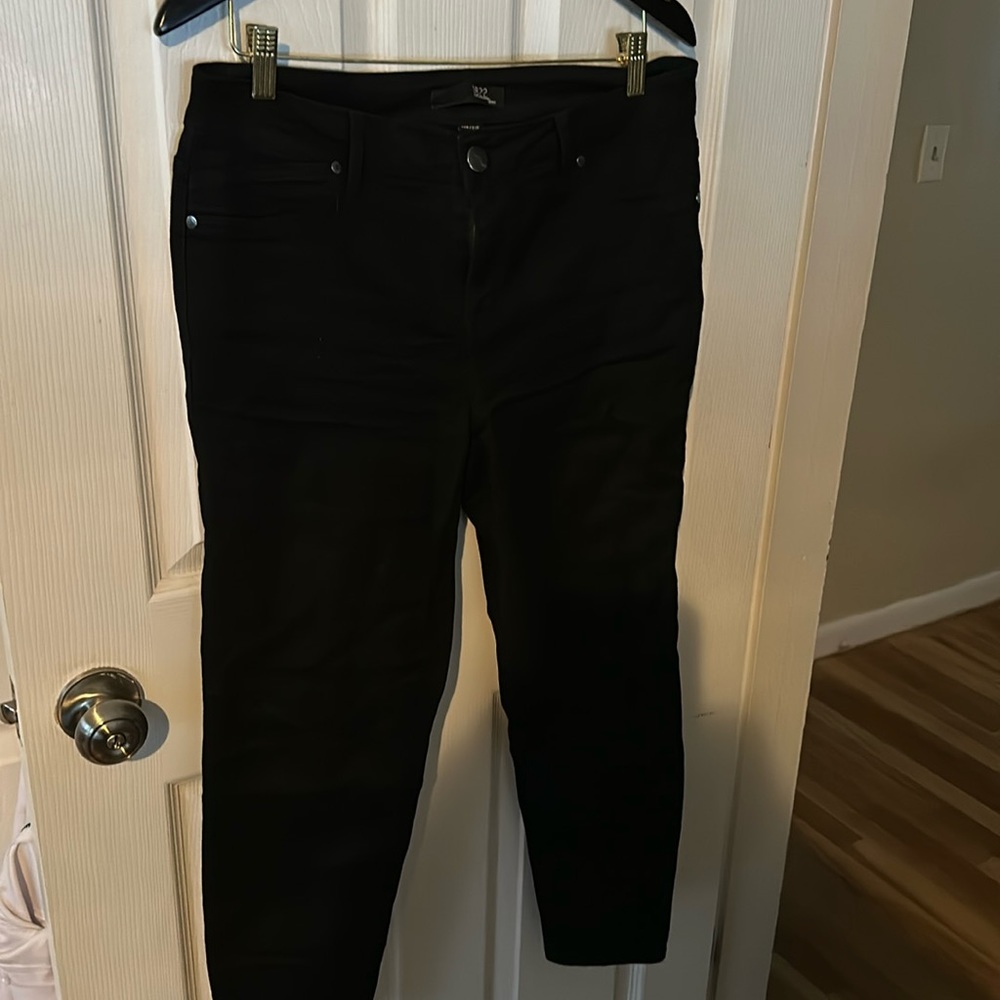 EUC 1822 denim mid rise stretch skinny jean
